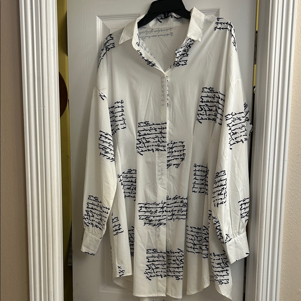 White Script Print Men's Shirt